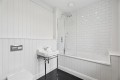 PRINCIPAL BEDROOM EN-SUITE