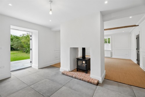 CENTRAL FIREPLACE