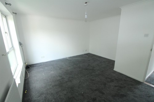 Lounge.JPG Lounge.JPG