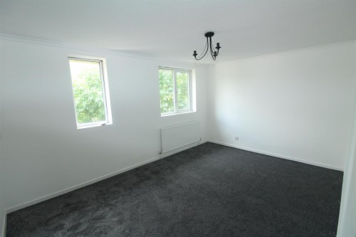 Bedroom 1.JPG Bedroom 1.JPG