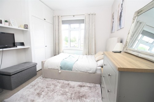 226 Buck bedroom 1a.JPG