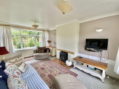 Eastfield Crescent, Yardley Gobion, Towcester - Photo 2