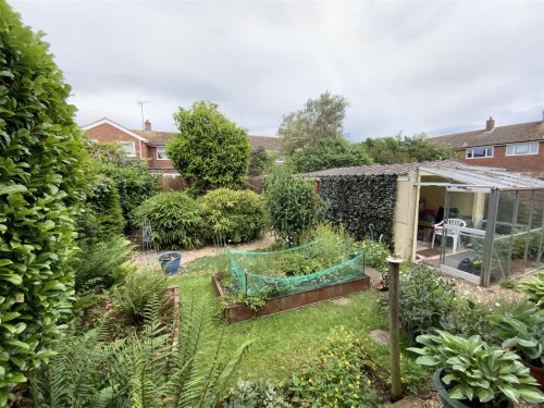 Eastfield Crescent, Yardley Gobion, Towcester - Photo 11
