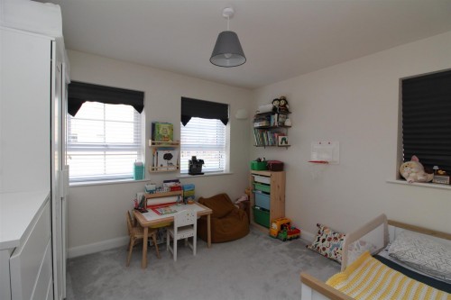 Bedroom 4.JPG