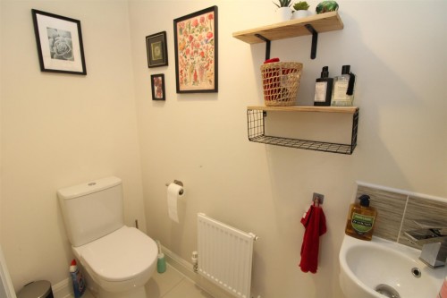 Downstairs Cloakroom.JPG