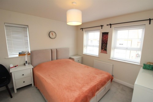 Bedroom 1.JPG