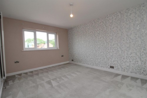 Bedroom 1.JPG
