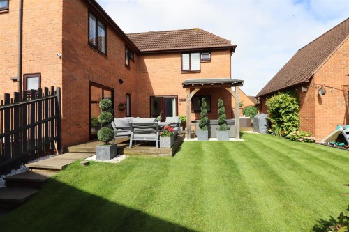 Bernay Gardens, Bolbeck Park, Milton Keynes - Photo 18