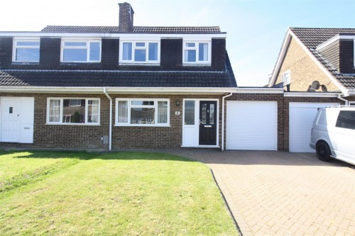 Magenta Close, Bletchley, Milton Keynes - Photo 1