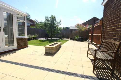 Magenta Close, Bletchley, Milton Keynes - Photo 16