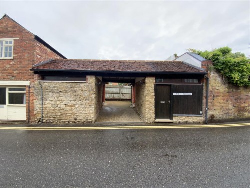Mill Lane, Stony Stratford, Milton Keynes - Photo 1