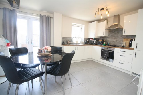 Sheppard Grove, Eagle Farm South, Milton Keynes - Photo 3 Sheppard Grove, Eagle Farm South, Milton Keynes - Photo 3