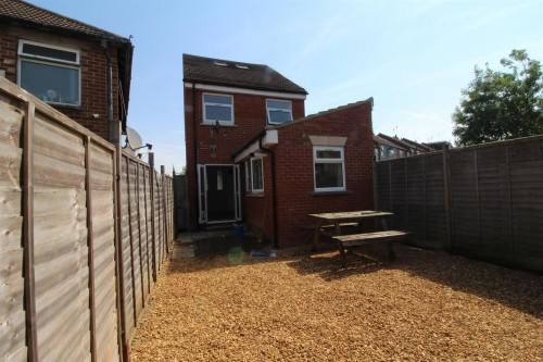 Rear View & Garden.JPG