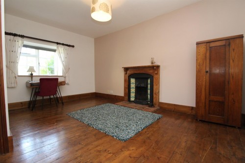 Bedroom 5.JPG