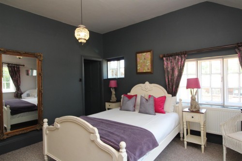 Bedroom 1.JPG