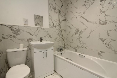 Bathroom.JPG