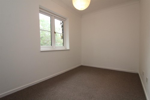 Bedroom 2.JPG