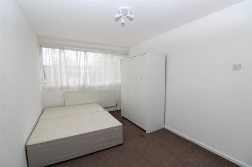 Bedroom 2.JPG