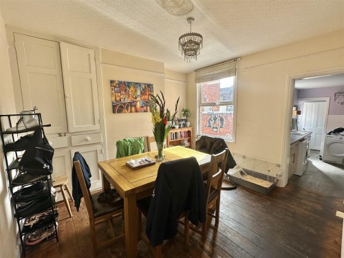 119 Newport Road, New Bradwell, Milton Keynes, MK13 0AJ - Photo 3