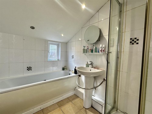 119 Newport Road, New Bradwell, Milton Keynes, MK13 0AJ - Photo 6