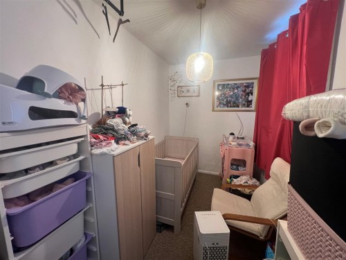 Bedroom 2.jpg Bedroom 2.jpg